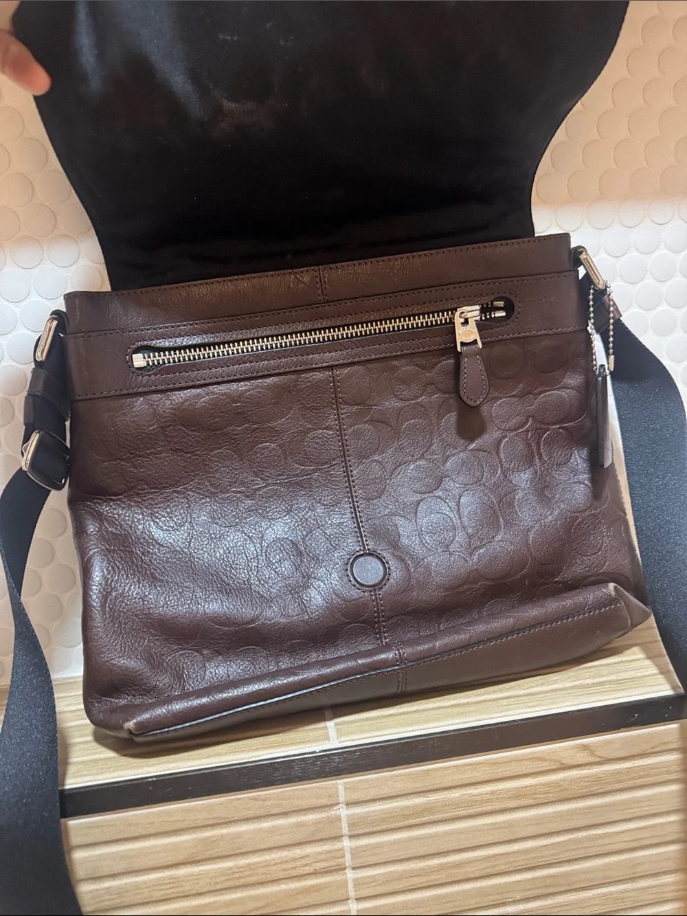 Coach classic leather